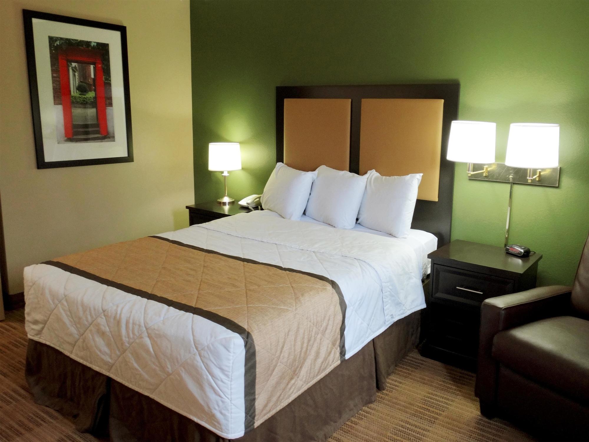Extended Stay America Select Suites - Columbia - Ft Jackson Bagian luar foto