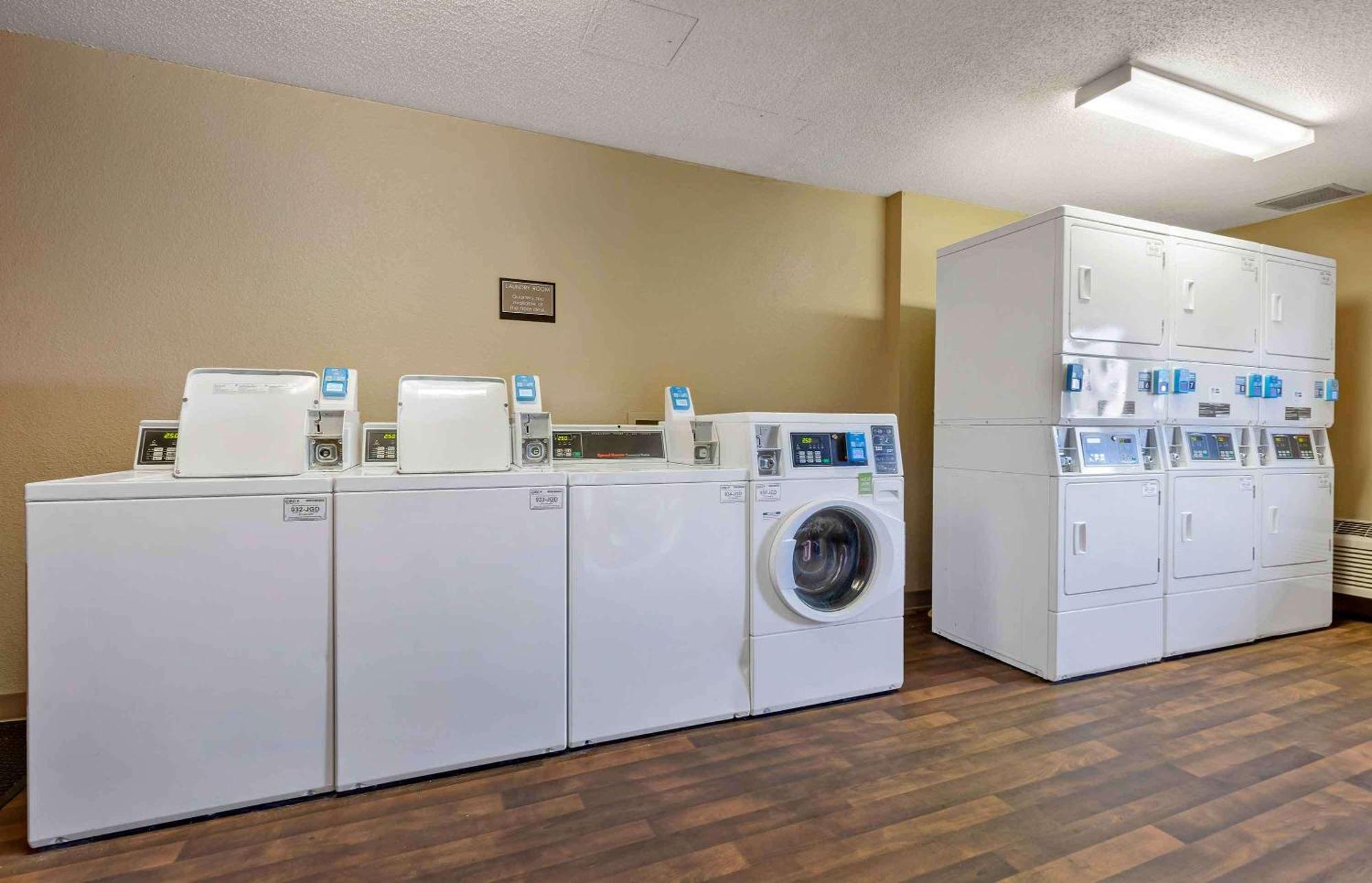 Extended Stay America Select Suites - Columbia - Ft Jackson Bagian luar foto