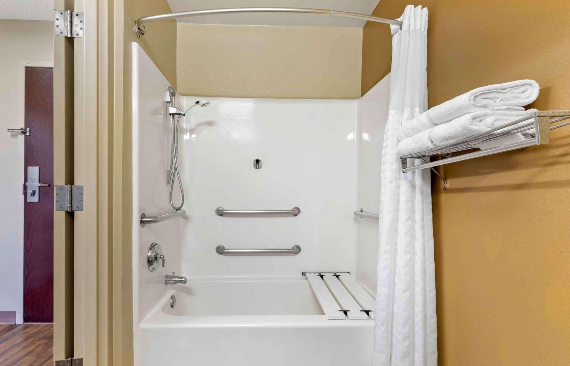 Extended Stay America Select Suites - Columbia - Ft Jackson Bagian luar foto