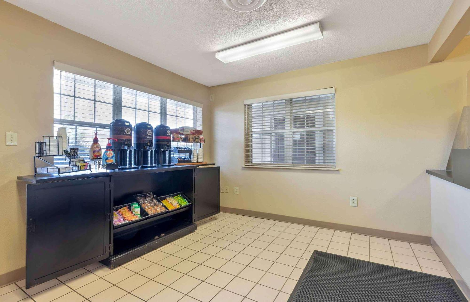 Extended Stay America Select Suites - Columbia - Ft Jackson Bagian luar foto
