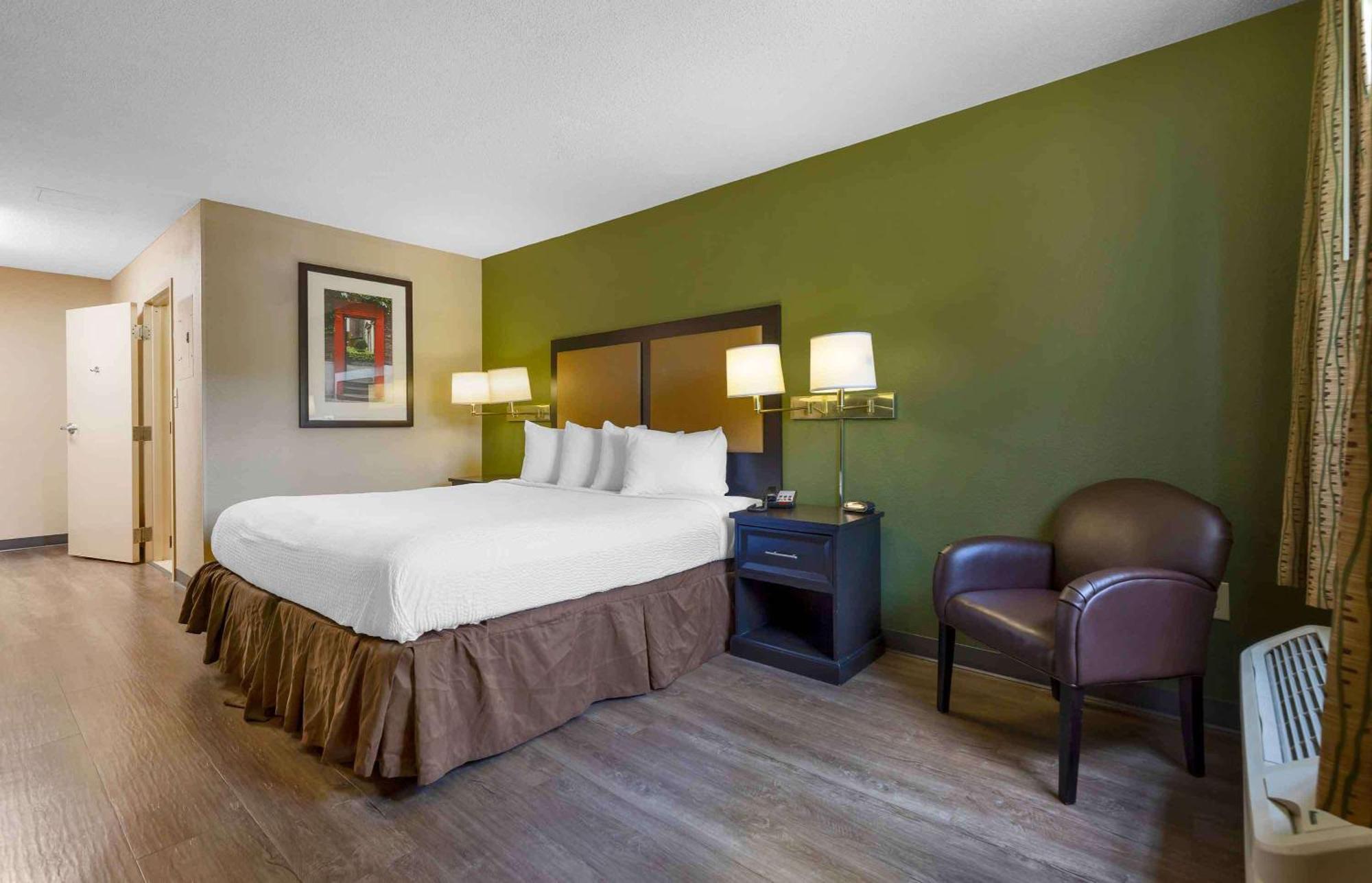 Extended Stay America Select Suites - Columbia - Ft Jackson Bagian luar foto